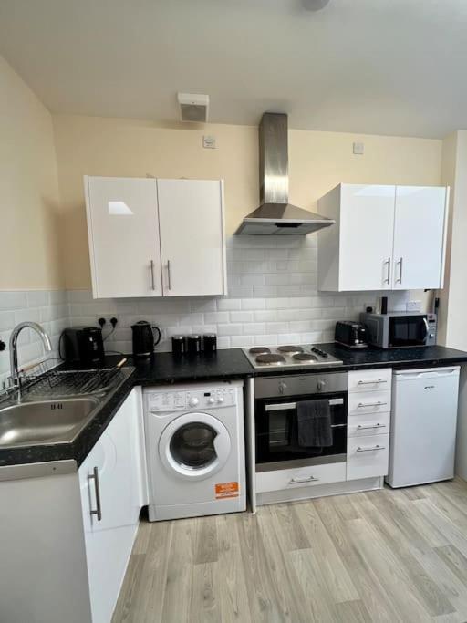 2 Bedroom Apartment With Balcony Oxford Eksteriør bilde